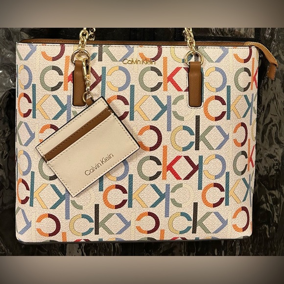 ✨✨ Calvin Klein Purse + Card Holder + Dust Bag ✨✨ - Picture 7 of 9